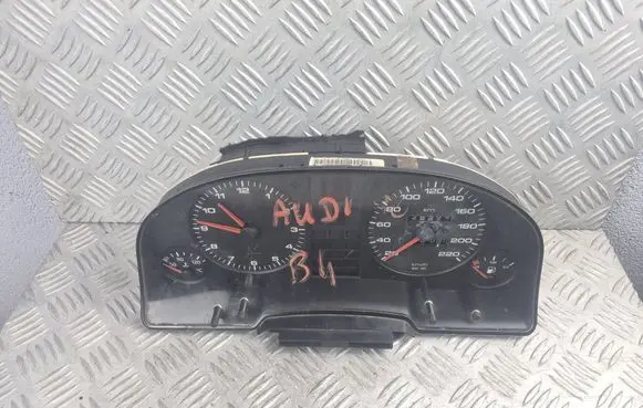 Audi 80 90 S2 B4 Speedometer (instrument cluster) 8A0919033CA 110008561005