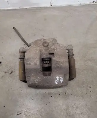 Mercedes-Benz C W204 Front brake caliper