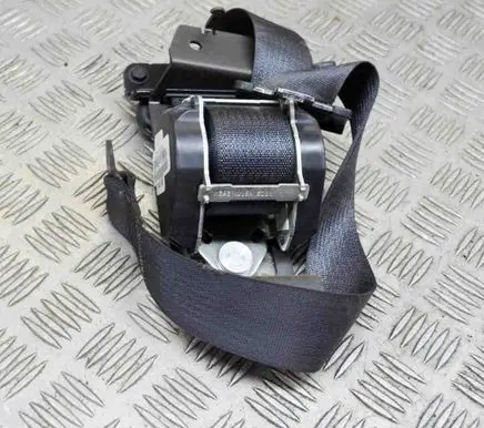 Chrysler Pacifica Third row seat belt FMVSS209 684600D