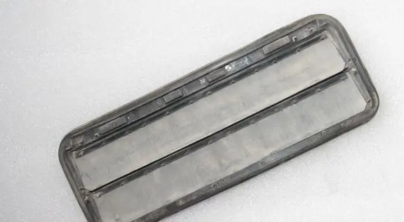 Ford Ranger Quarter panel pressure vent AB3915280B62AA 1733798