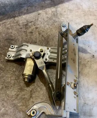 Opel Frontera A Rear window wiper mechanism RW4100490 8943865322