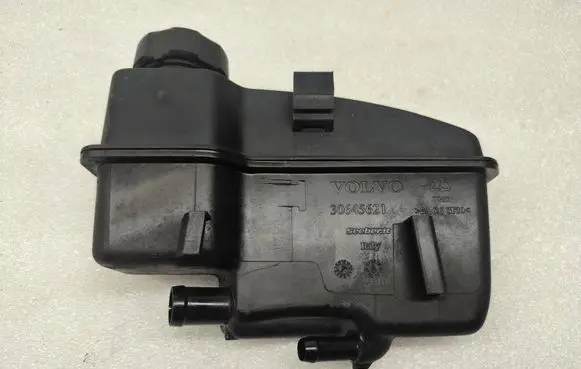 Volvo XC70 Power steering fluid tank/reservoir 30645621