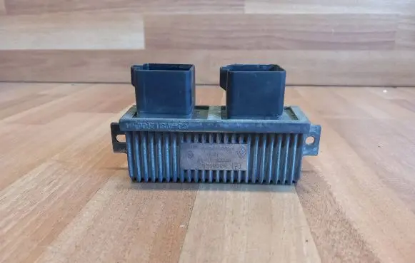 Renault Espace - Grand espace IV Glow plug pre-heat relay 8200054946 8200054946B BEDDR1412