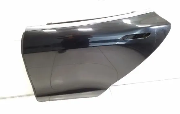 Tesla Model S Rear door