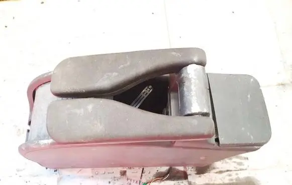 Renault Scenic II - Grand scenic II Armrest 8200298877