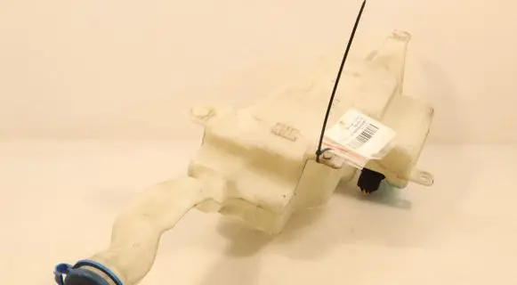 Suzuki SX4 Windshield washer fluid reservoir/tank 38400791
