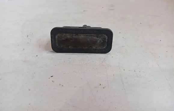 Tailgate opening switch