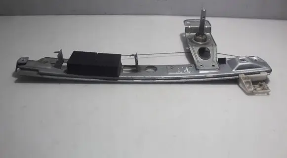 Renault Megane II Rear window lifting mechanism without motor
