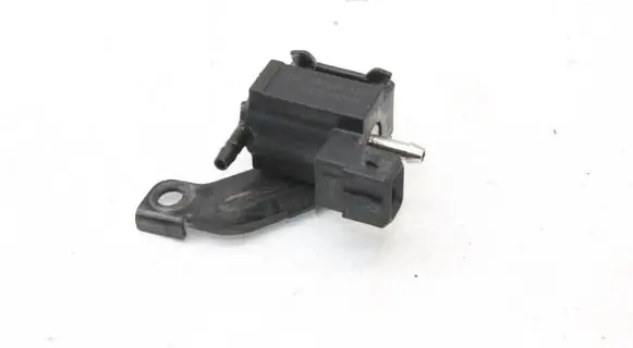 Hyundai i30 Turbo solenoid valve 394002C300