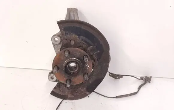 Front wheel hub