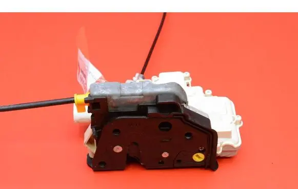 Audi A6 Allroad C7 Rear door lock 4G0839015