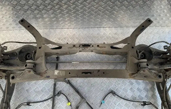 Hyundai i30 Rear axle beam with reductor 