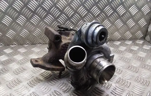 Renault Trafic II (X83) Turbo 7627853 762785 H8200466021