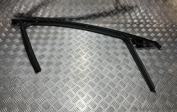 Mazda 3 Front door glass trim molding PU17796
