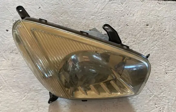 Toyota RAV 4 (XA20) Headlight/headlamp