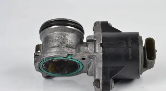 Mercedes-Benz A W176 EGR valve A6511401160