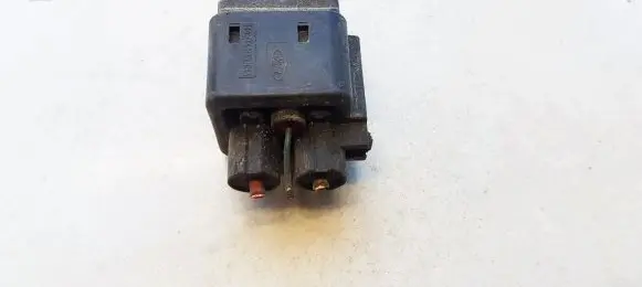 Ford Mondeo Mk III Glow plug pre-heat relay 94VG14N089F1B V23136-J4-X43