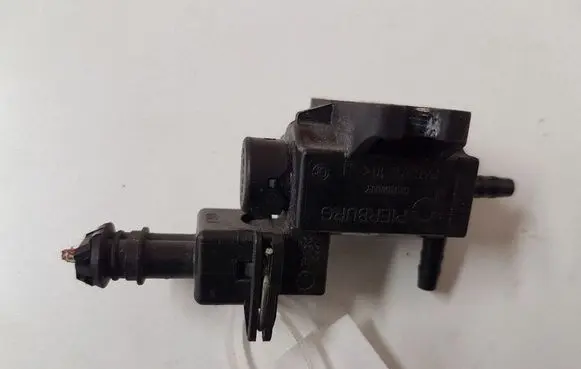 Opel Zafira B Turbo solenoid valve 70246100 8972882491