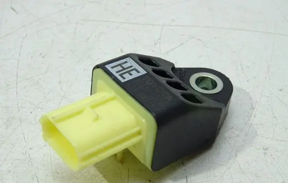 Lexus RC Airbag deployment crash/impact sensor 89831-53050