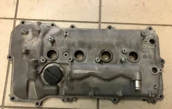Toyota RAV 4 (XA40) Rocker cam cover 3ZR-FAE