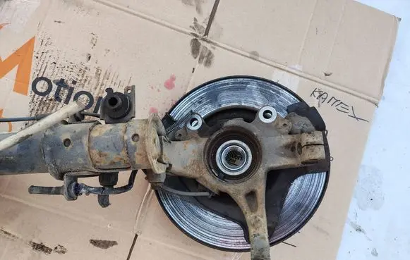 Fiat Qubo Front wheel hub spindle knuckle 