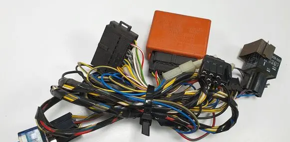 Volvo S70 V70 V70 XC Light relay 9442304