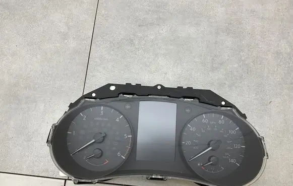 Nissan Qashqai Speedometer (instrument cluster) 4EA6A