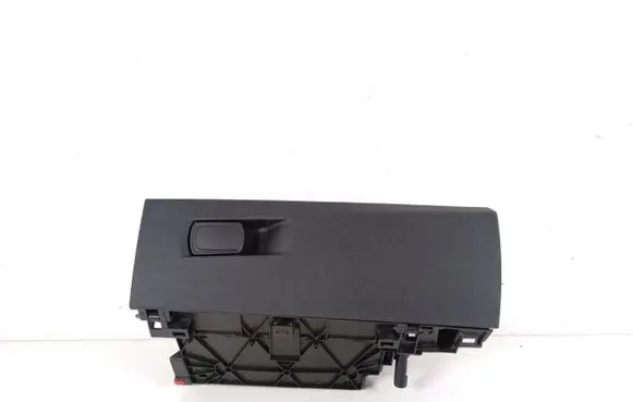 BMW 2 F46 Glove box 9318641