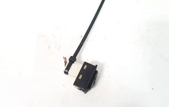 BMW 5 GT F07 Tailgate opening switch 920031602 201110
