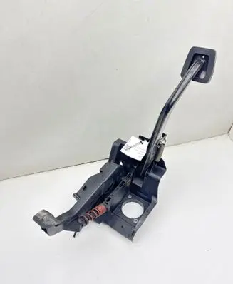 Mercedes-Benz CLK A209 C209 Pedal assembly A2032901519 2032910401