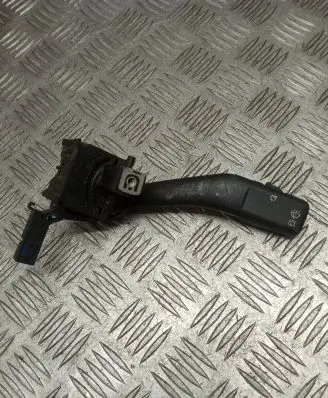 Volkswagen Golf V Wiper control stalk 1K0953519