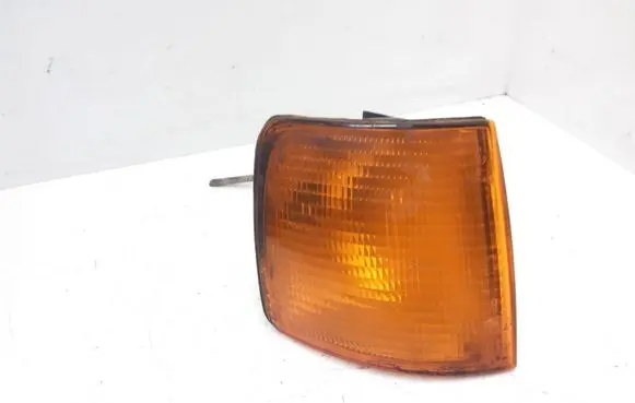 Volkswagen PASSAT B3 Front indicator light 357953050