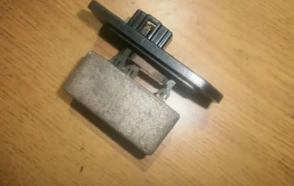 Honda Civic Heater blower motor/fan resistor 2s071