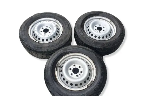 Iveco Daily 6th gen R16 steel rim 