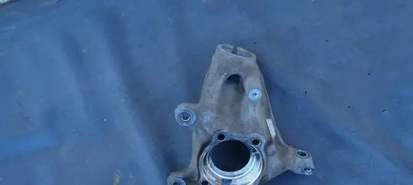 BMW X1 U11 Front wheel hub 6890179