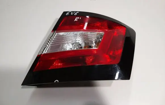 Skoda Fabia Mk3 (NJ) Rear/tail lights 6V6945096