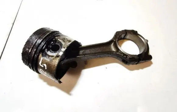 Renault Kangoo I Piston with connecting rod