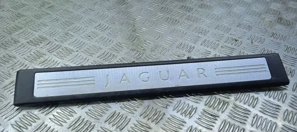 Jaguar XF Front sill trim cover 8X2313200A