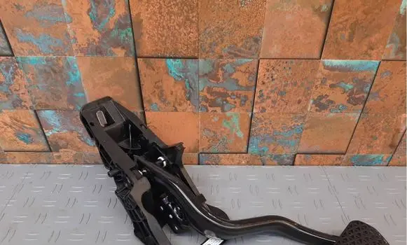 BMW X3 G01 Brake pedal 6861771 35006861771