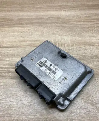 Volkswagen PASSAT B5 Engine control unit/module ECU 038906018P 0281001720
