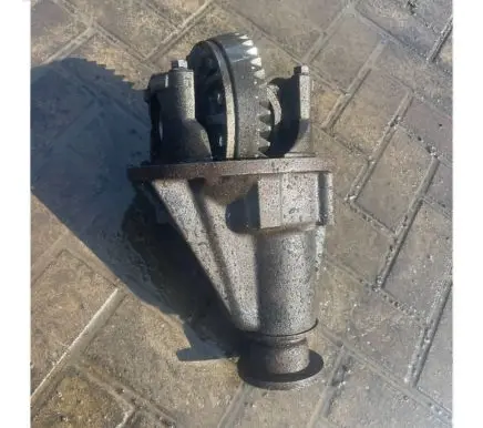 Mitsubishi Pajero Rear axle beam with reductor 