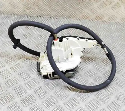 Maserati Quattroporte Rear door lock P4014602303M 68195790AA