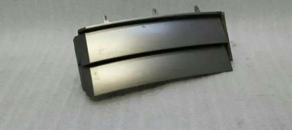 Land Rover Range Rover L322 Fender grill 51137026900