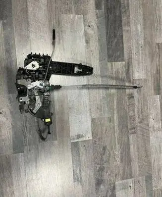 Mercedes-Benz Vito Viano W447 Front door exterior handle/bracket A4477600034 174653005 01150019005