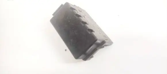 Peugeot 207 Fuse box cover 