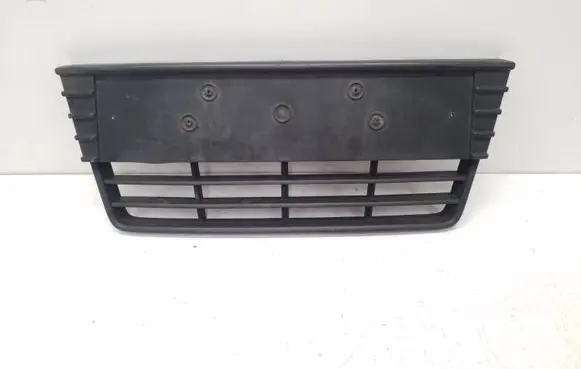 Ford Focus Front bumper lower grill BM5117K945A