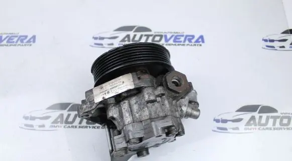 BMW X5 E53 Power steering pump 6766702