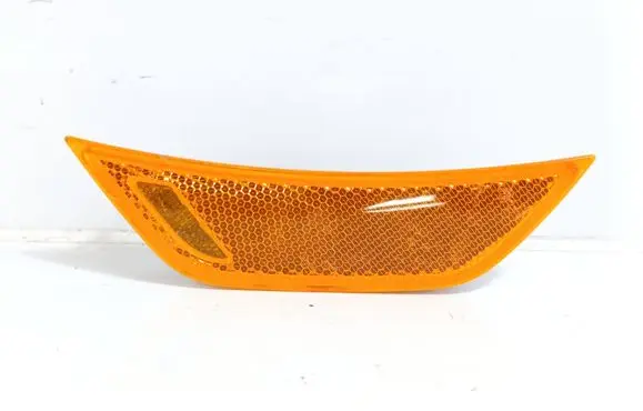 Hyundai Nexo Front reflector 921A1M50