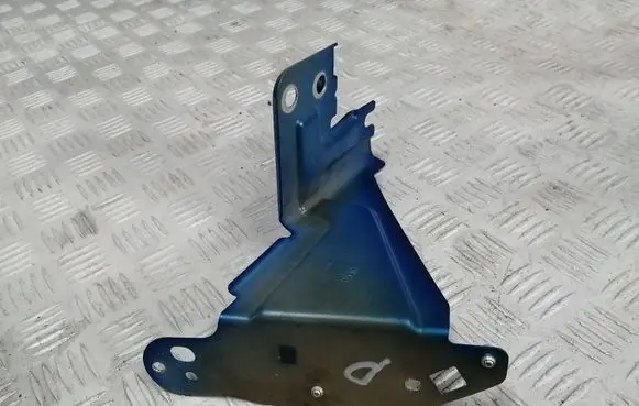 Citroen e-C3 Fender mounting bracket