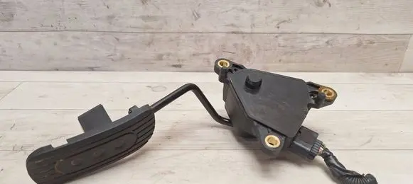 Nissan Note (E11) Accelerator throttle pedal 18002AX700 1947B 10853
